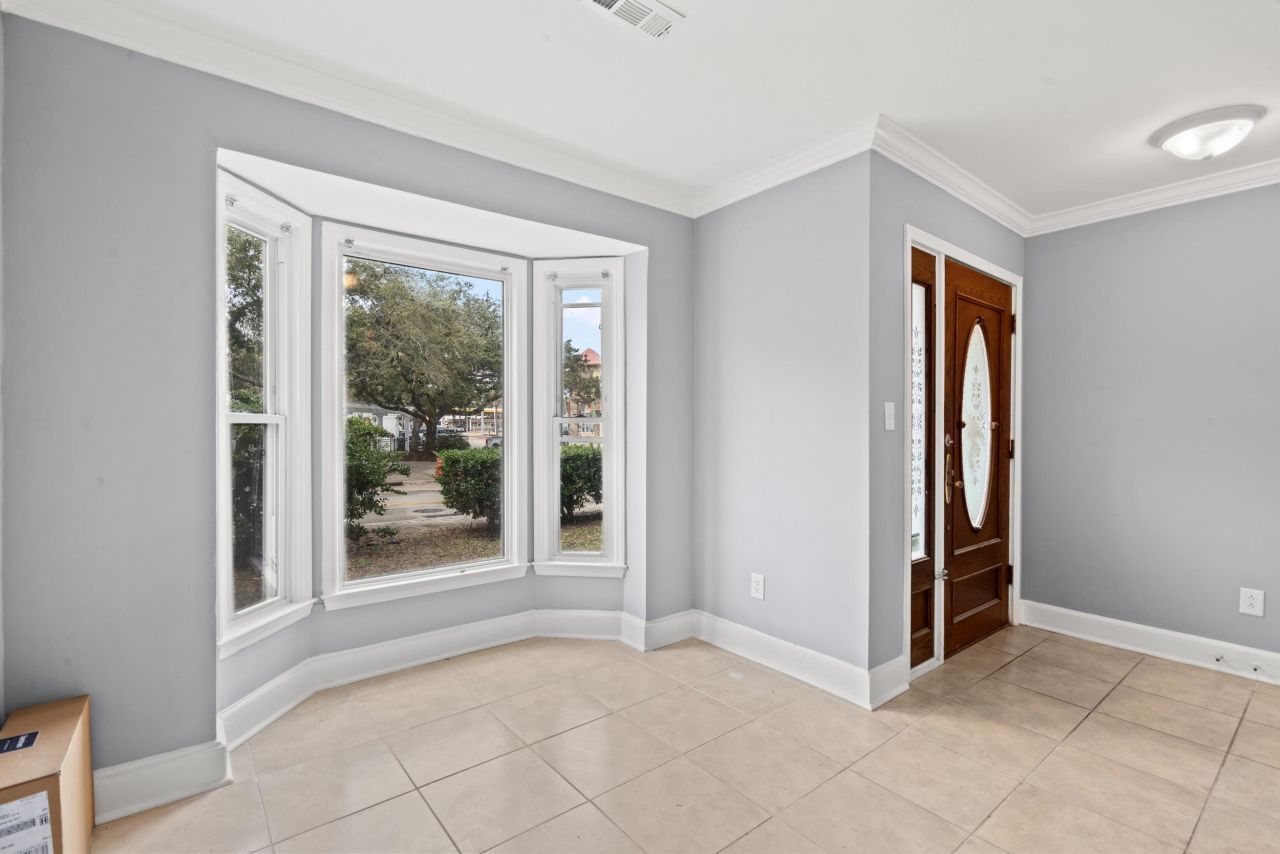 1506 Chester St. Photo 7