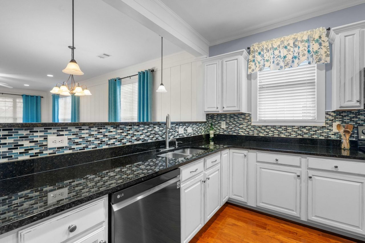 520 Trillium Court Photo 15