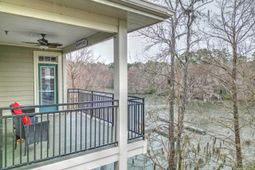 520 Trillium Court photo 4