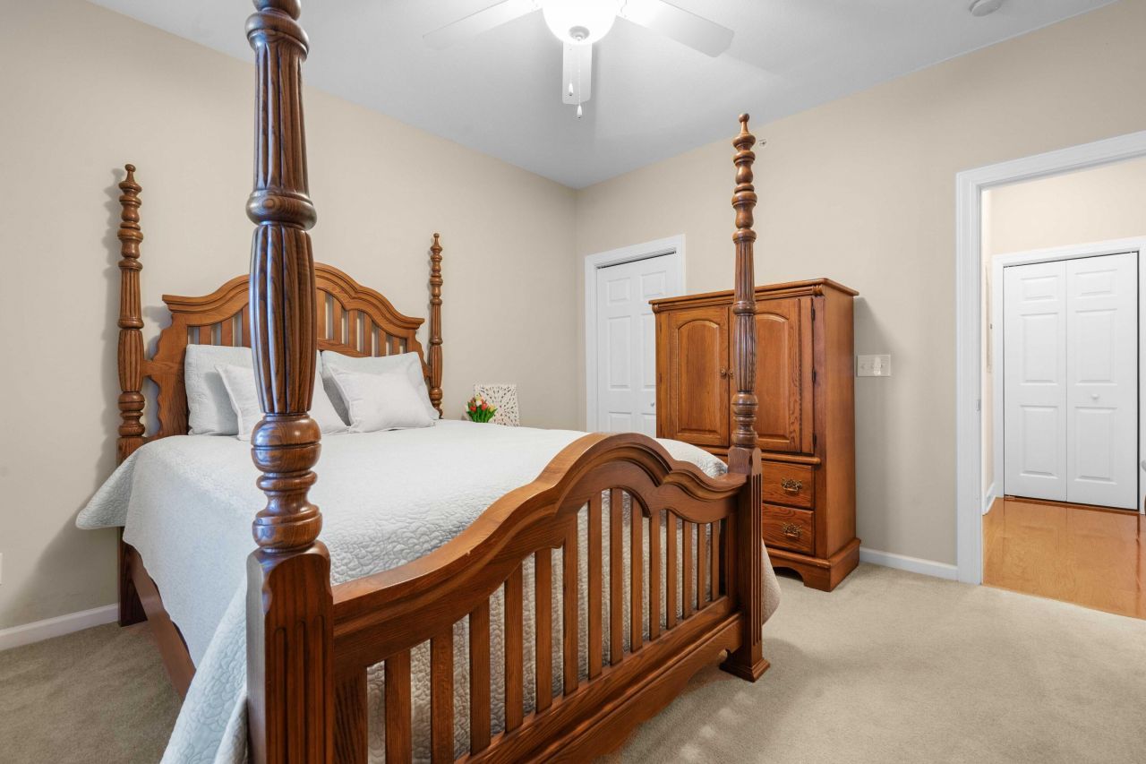 520 Trillium Court Photo 33