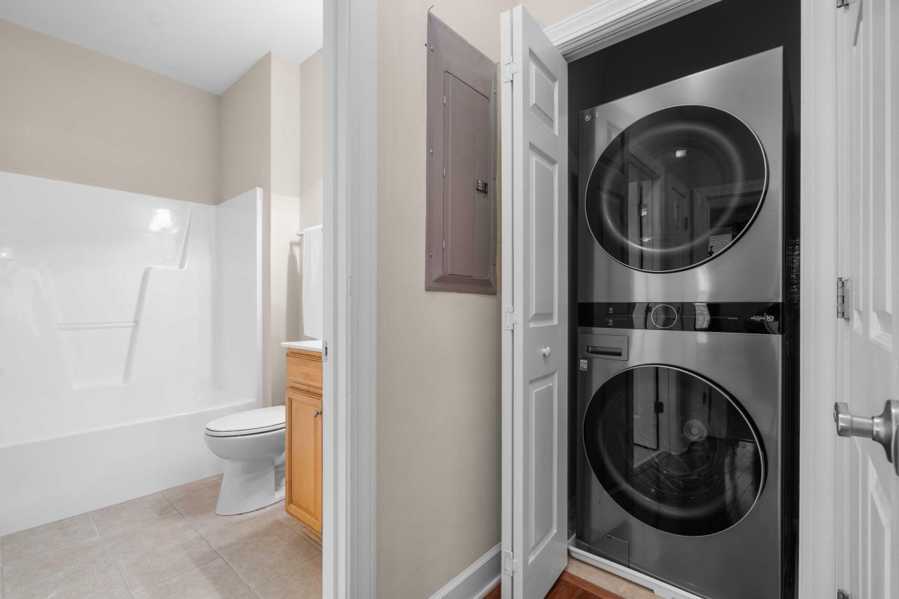 520 Trillium Court Photo 36