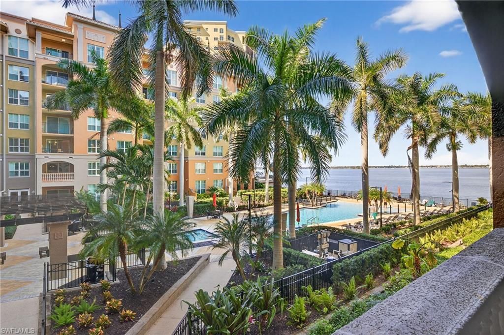 2825 Palm Beach Blvd, Unit 215, Fort Myers, FL 33916 Photo