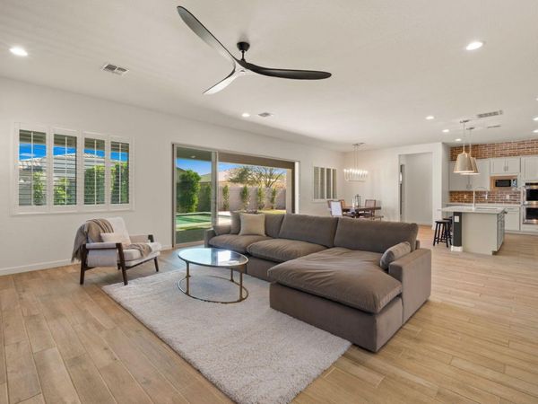 2083 S Emerson Street, Chandler, AZ 85286