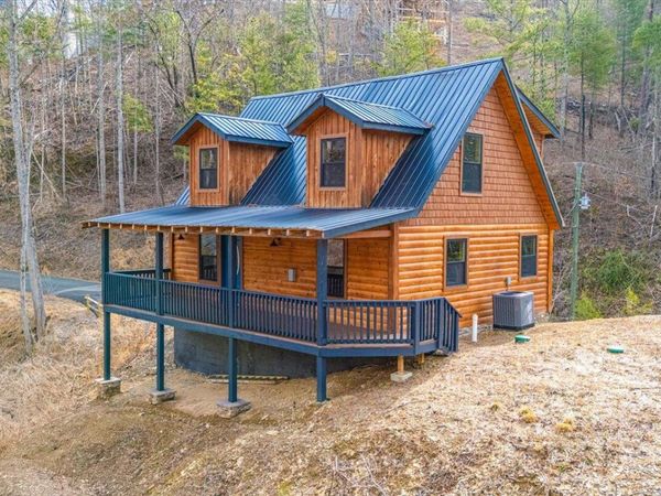 2321 Willow Lane, Sevierville, TN 37862