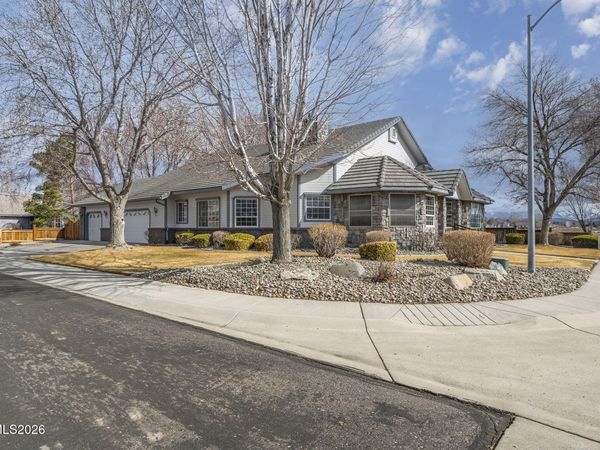 1636 Mackland Avenue, Minden, NV 89423