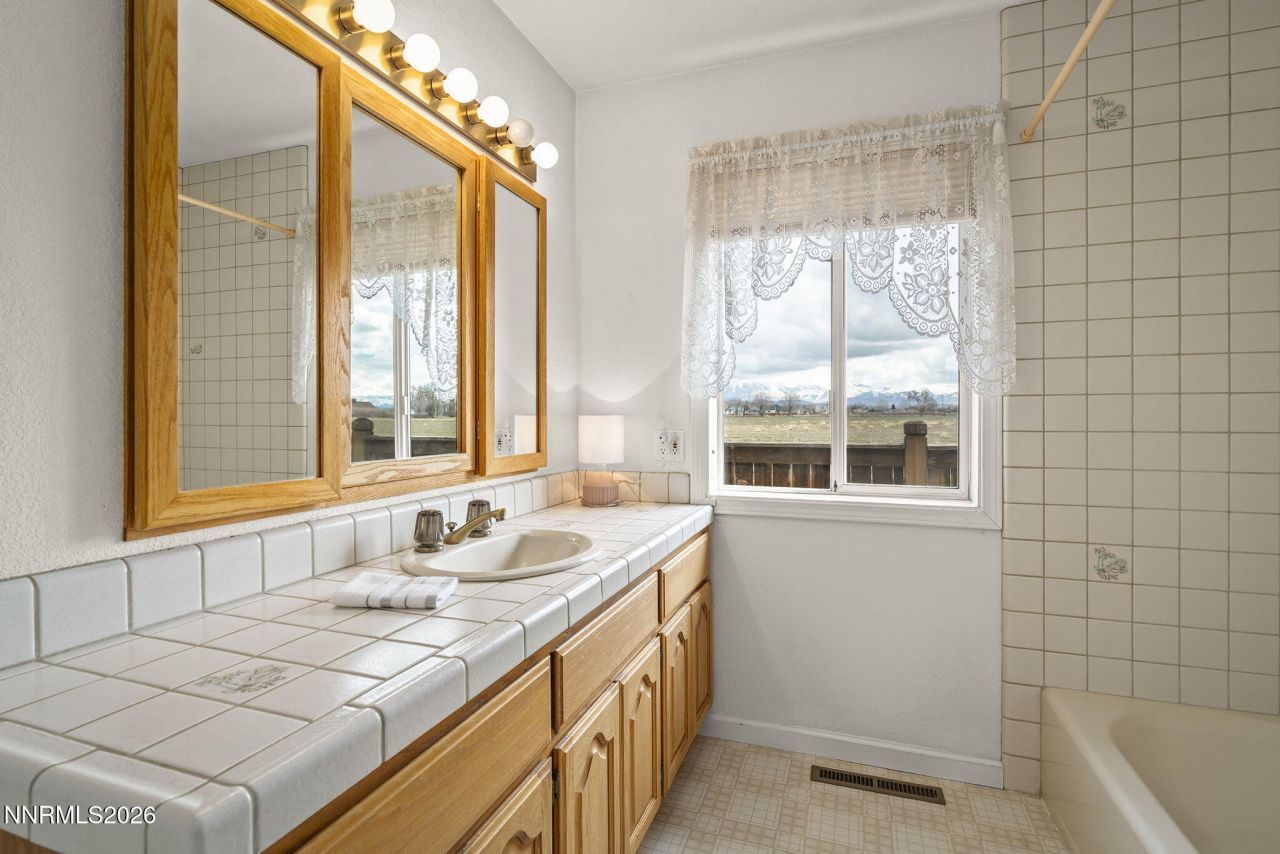 1636 Mackland Avenue, Minden, NV 89423 Photo