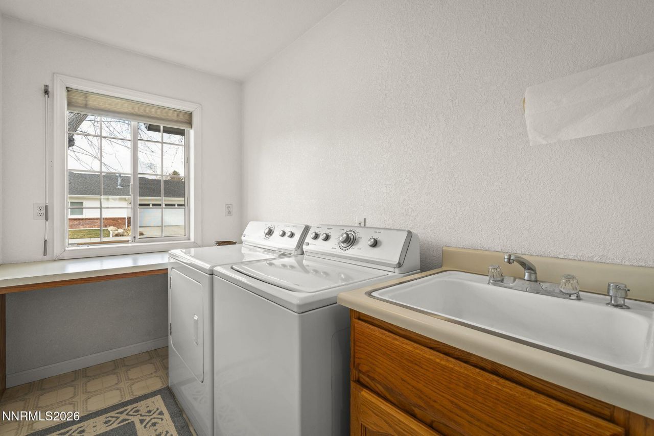 1636 Mackland Avenue, Minden, NV 89423 Photo