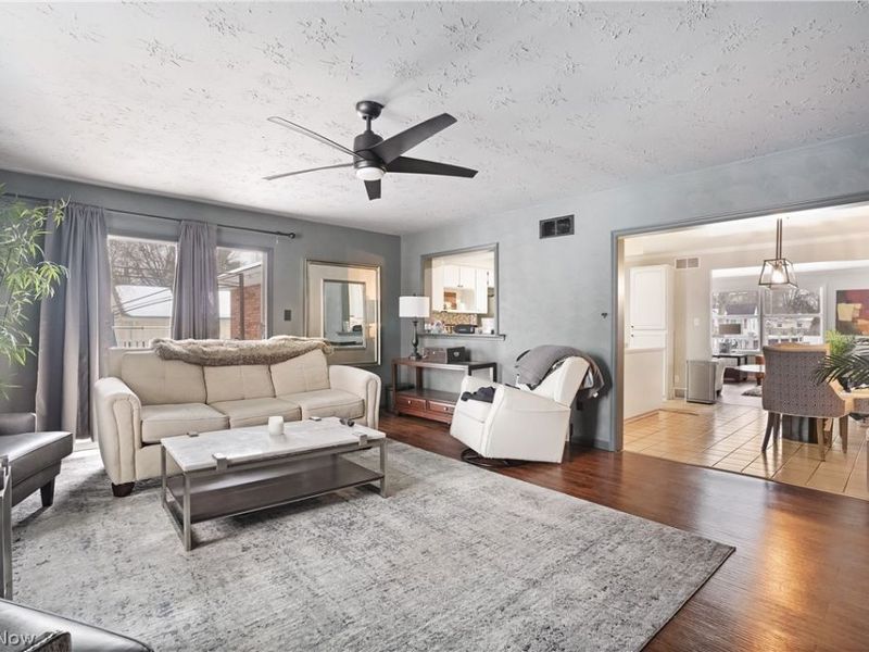 321 Meadowbrook Avenue, Boardman, OH 44512 Photo 2