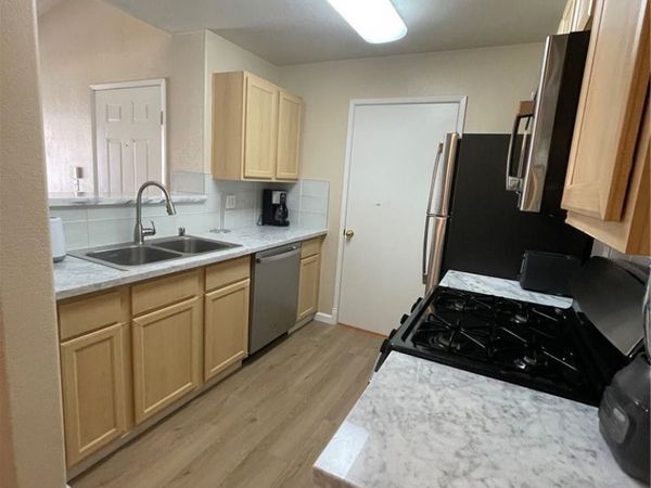 950 Seven Hills Drive, Unit 123, Henderson, NV 89052