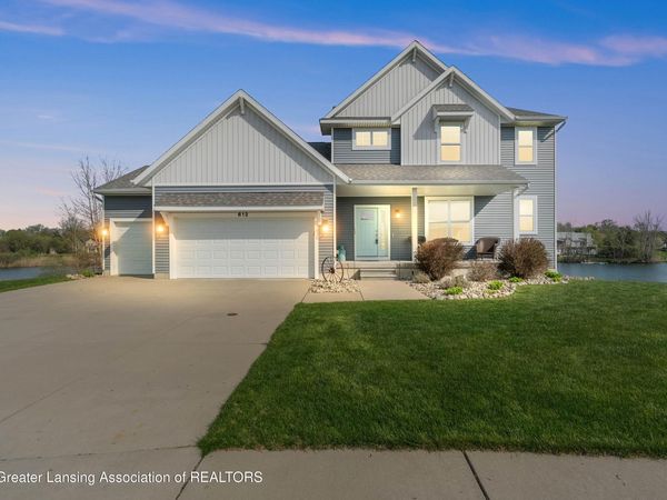 612 Launch Point Drive, Perry, MI 48872
