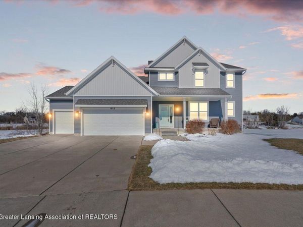 612 Launch Point Drive, Perry, MI 48872