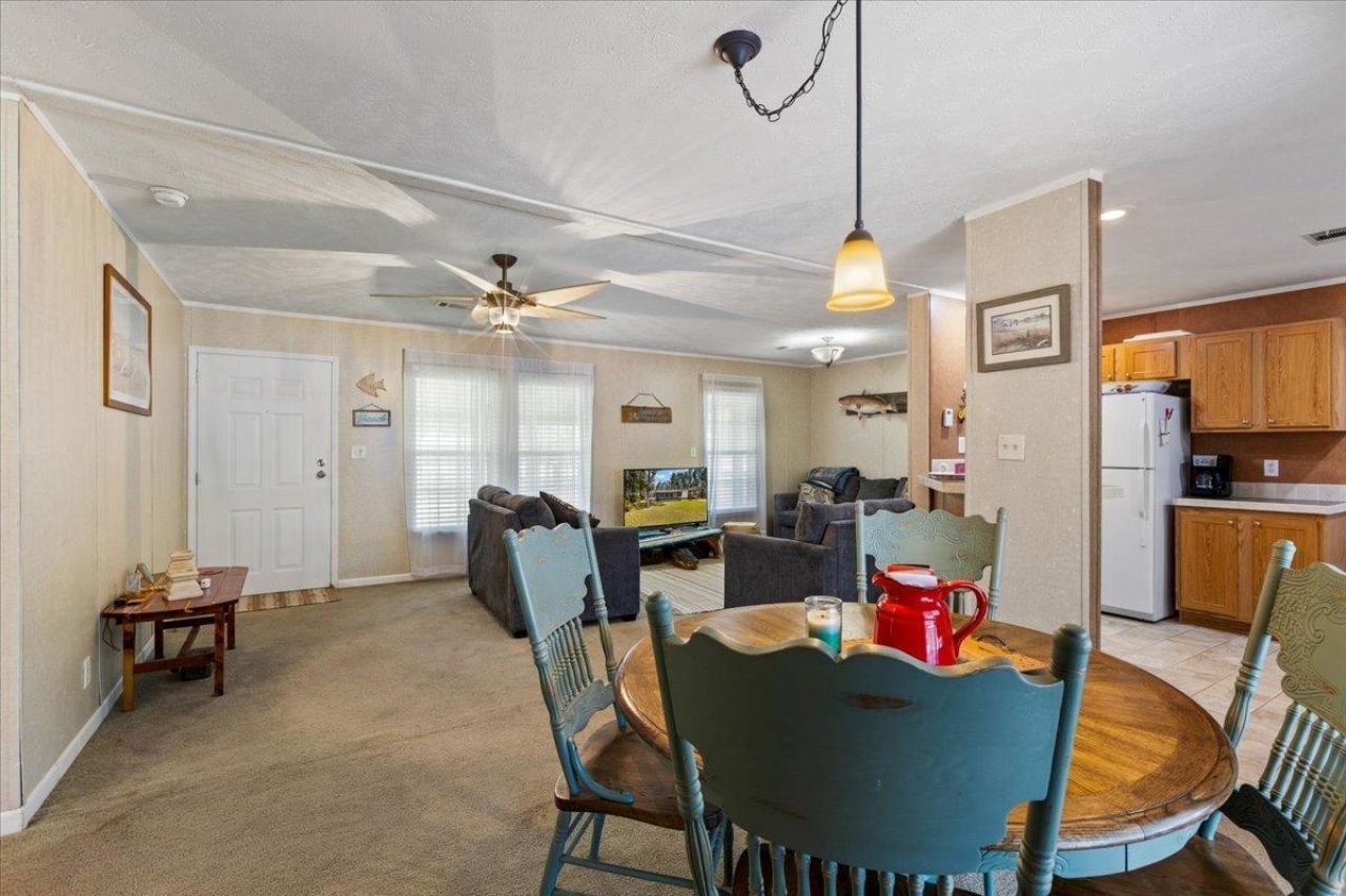 1421 Oak Pond Lane, Steinhatchee, FL 32359 Photo