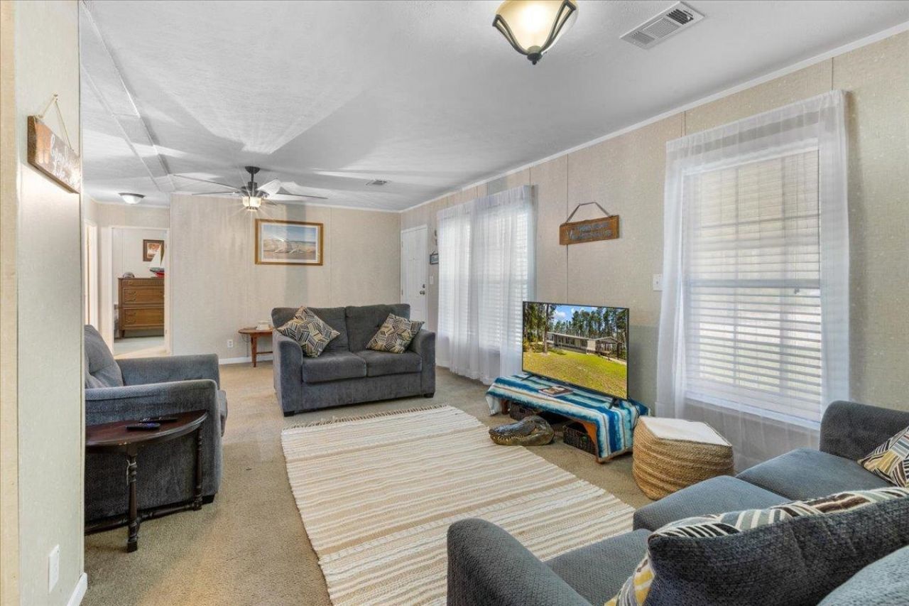 1421 Oak Pond Lane, Steinhatchee, FL 32359 Photo