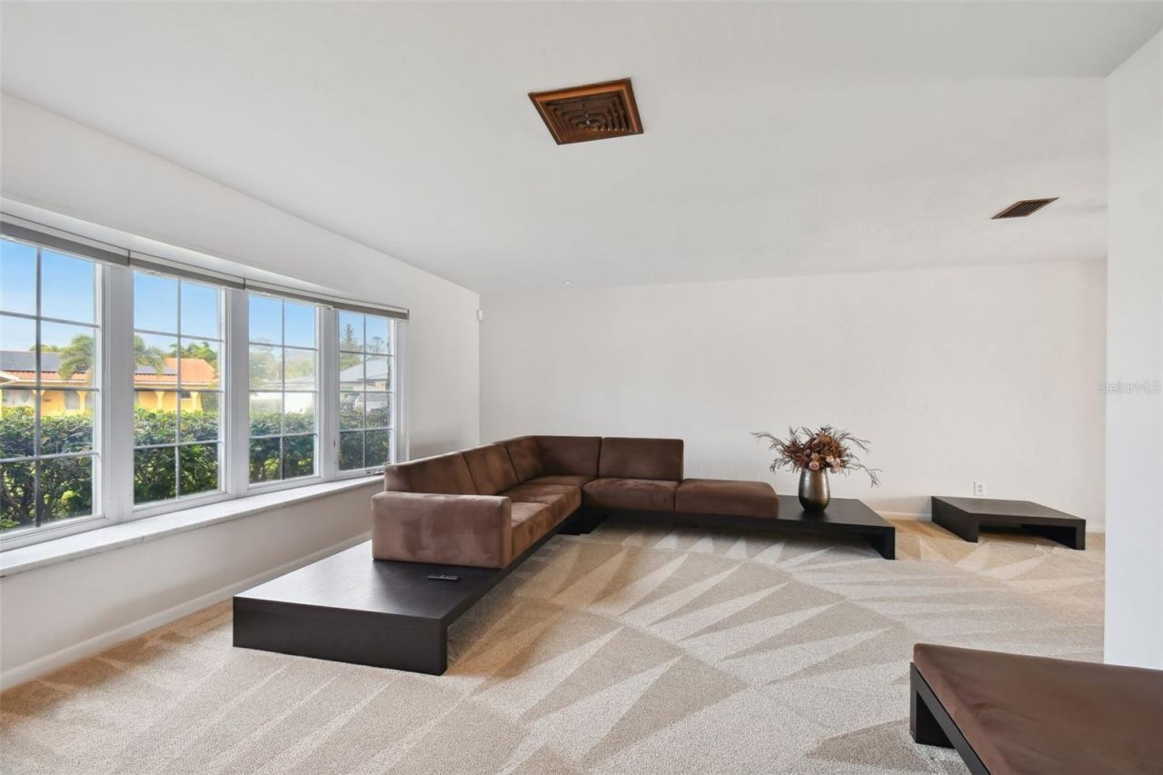 4328 40th Street S, Saint Petersburg, FL 33711 Photo