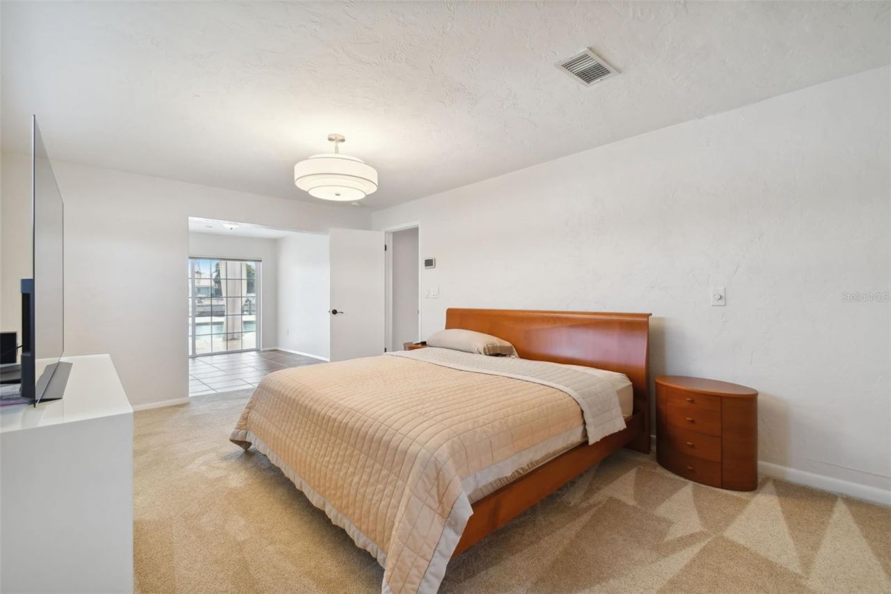 4328 40th Street S, Saint Petersburg, FL 33711 Photo