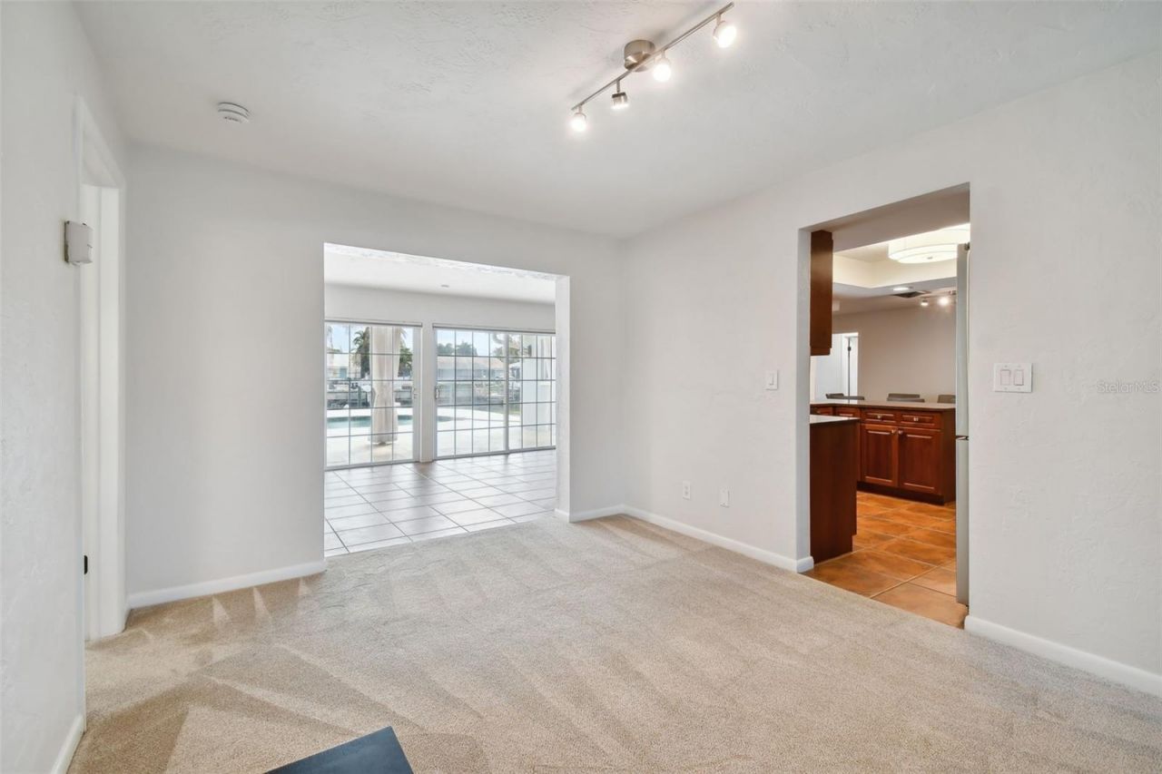 4328 40th Street S, Saint Petersburg, FL 33711 Photo