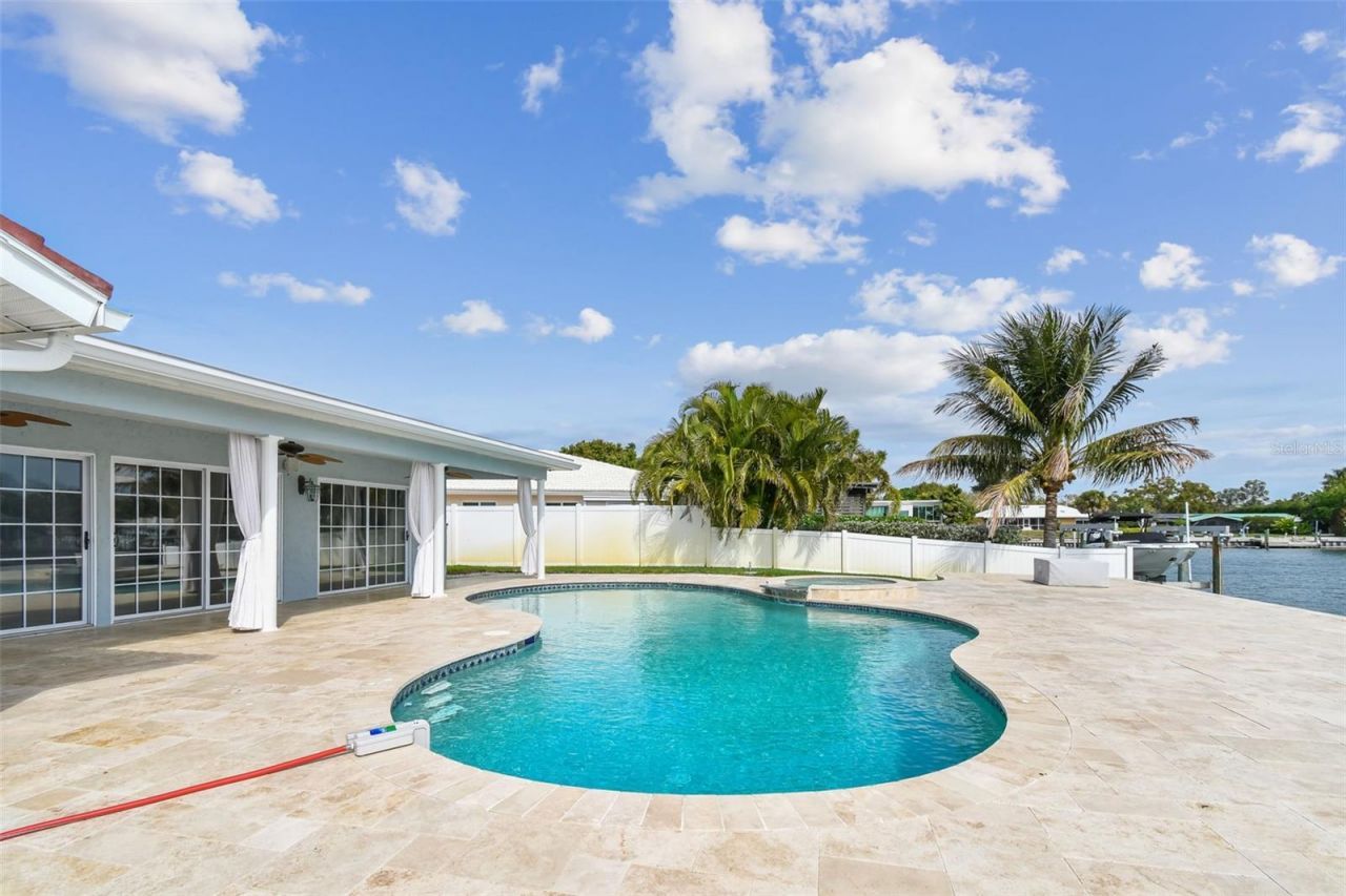 4328 40th Street S, Saint Petersburg, FL 33711 Photo