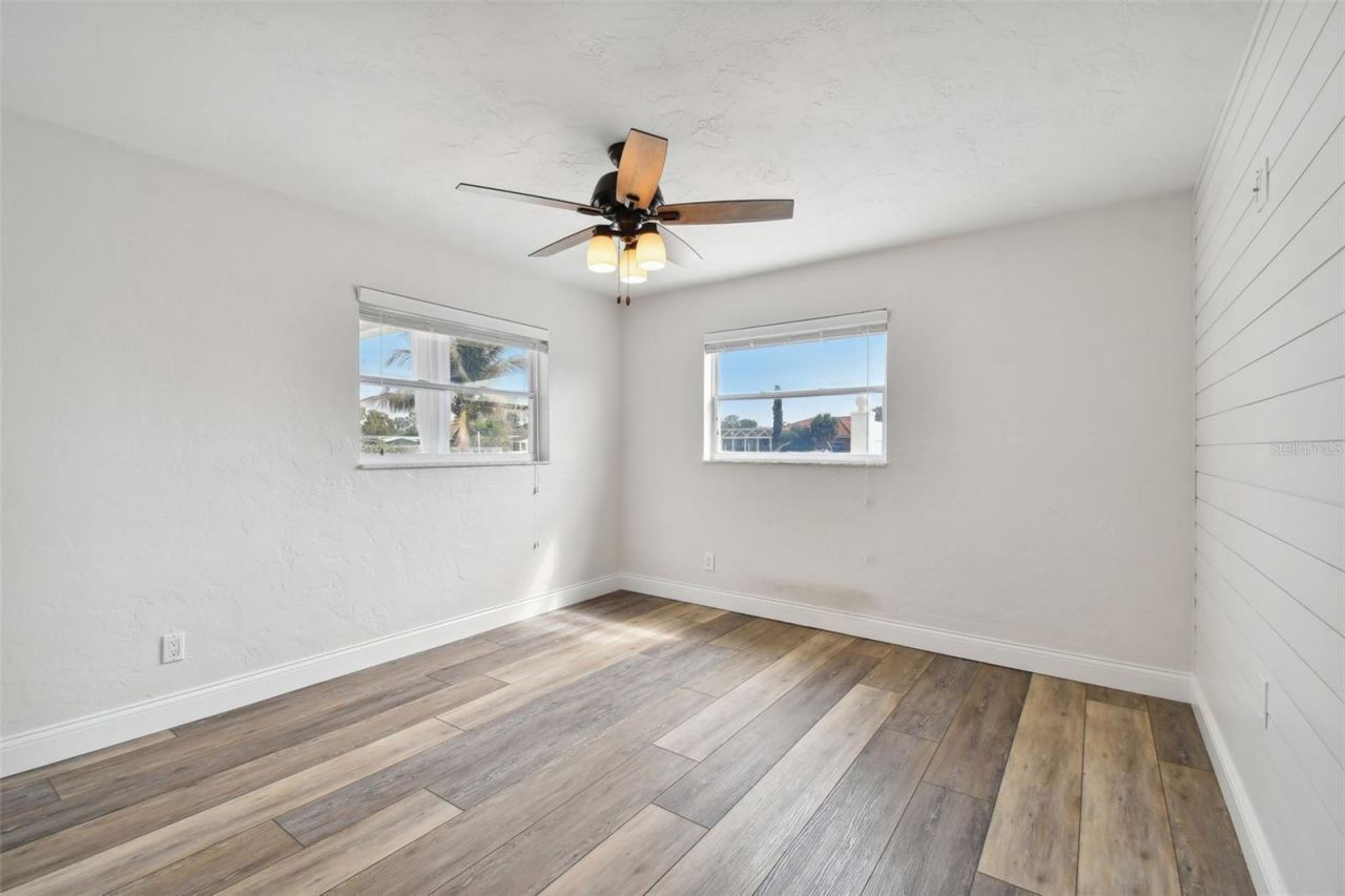 4328 40th Street S, Saint Petersburg, FL 33711 Photo