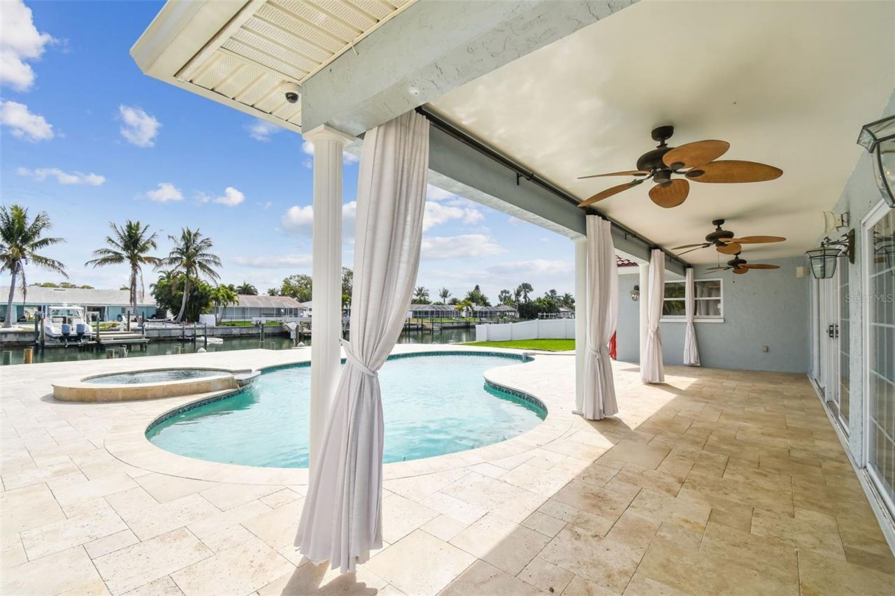 4328 40th Street S, Saint Petersburg, FL 33711 Photo