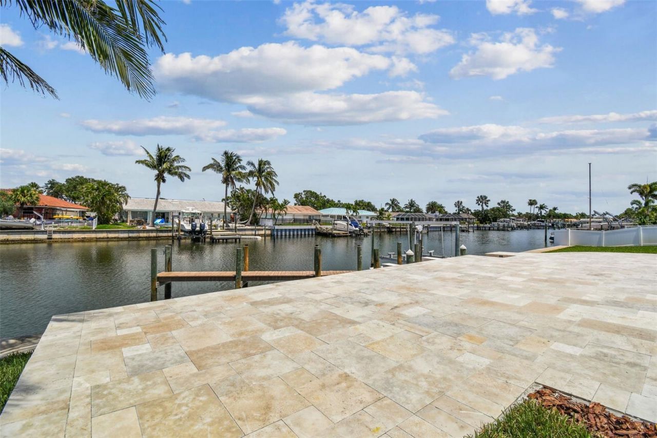 4328 40th Street S, Saint Petersburg, FL 33711 Photo