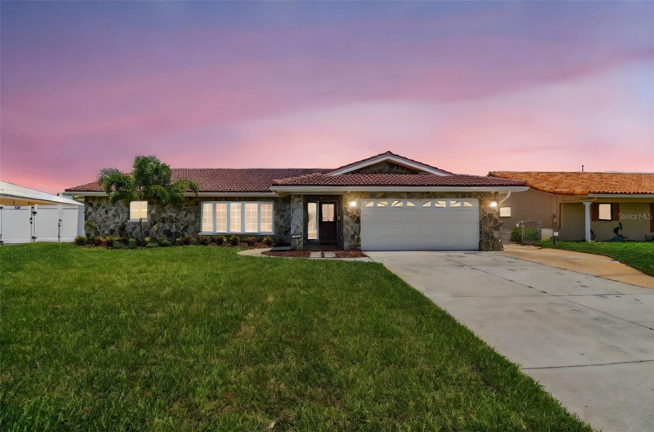 4328 40th Street S, Saint Petersburg, FL 33711 Photo