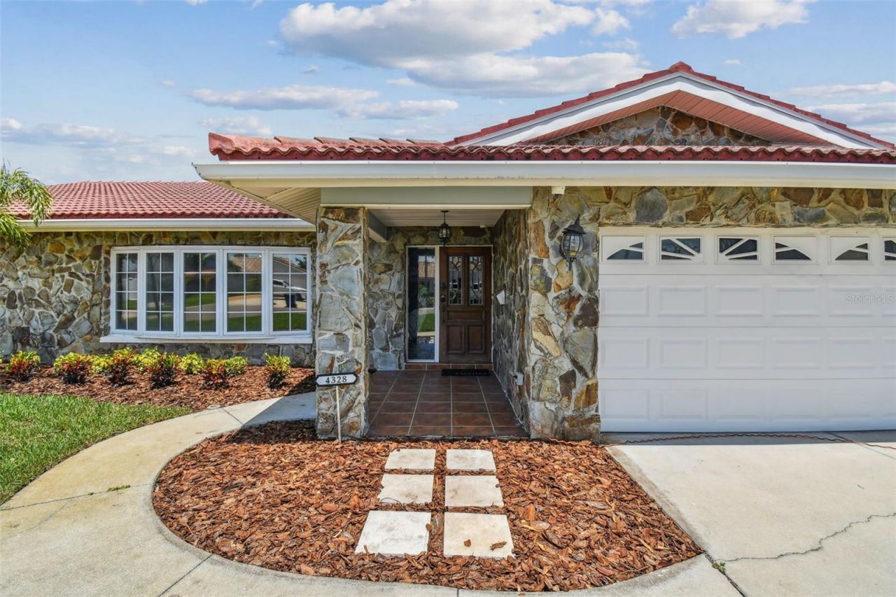 4328 40th Street S, Saint Petersburg, FL 33711 Photo