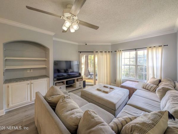 10000 GATE Parkway, Unit 726, Jacksonville, FL 32246