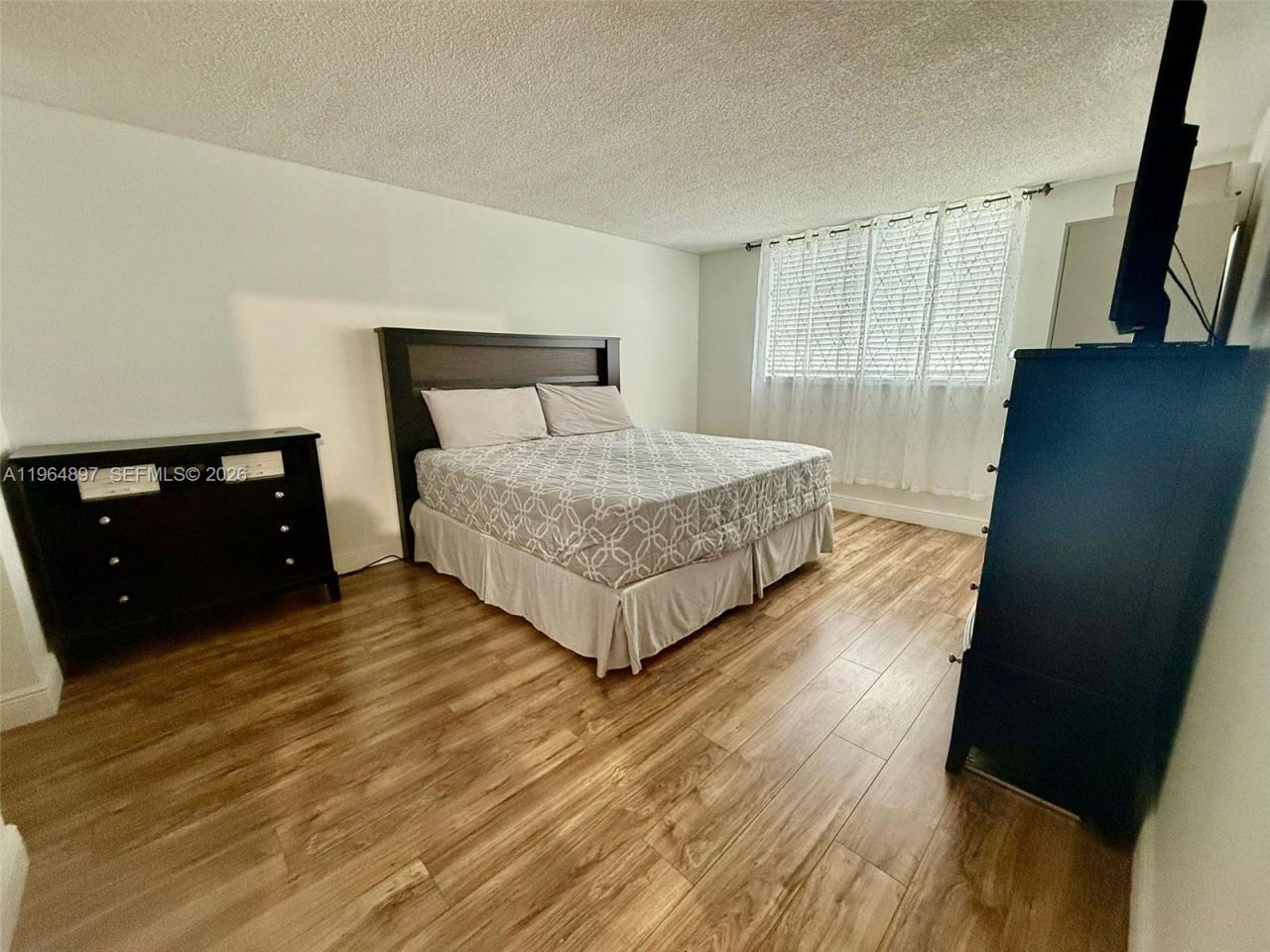 445 NE 195th St, Unit 429, Miami, FL 33179 Photo