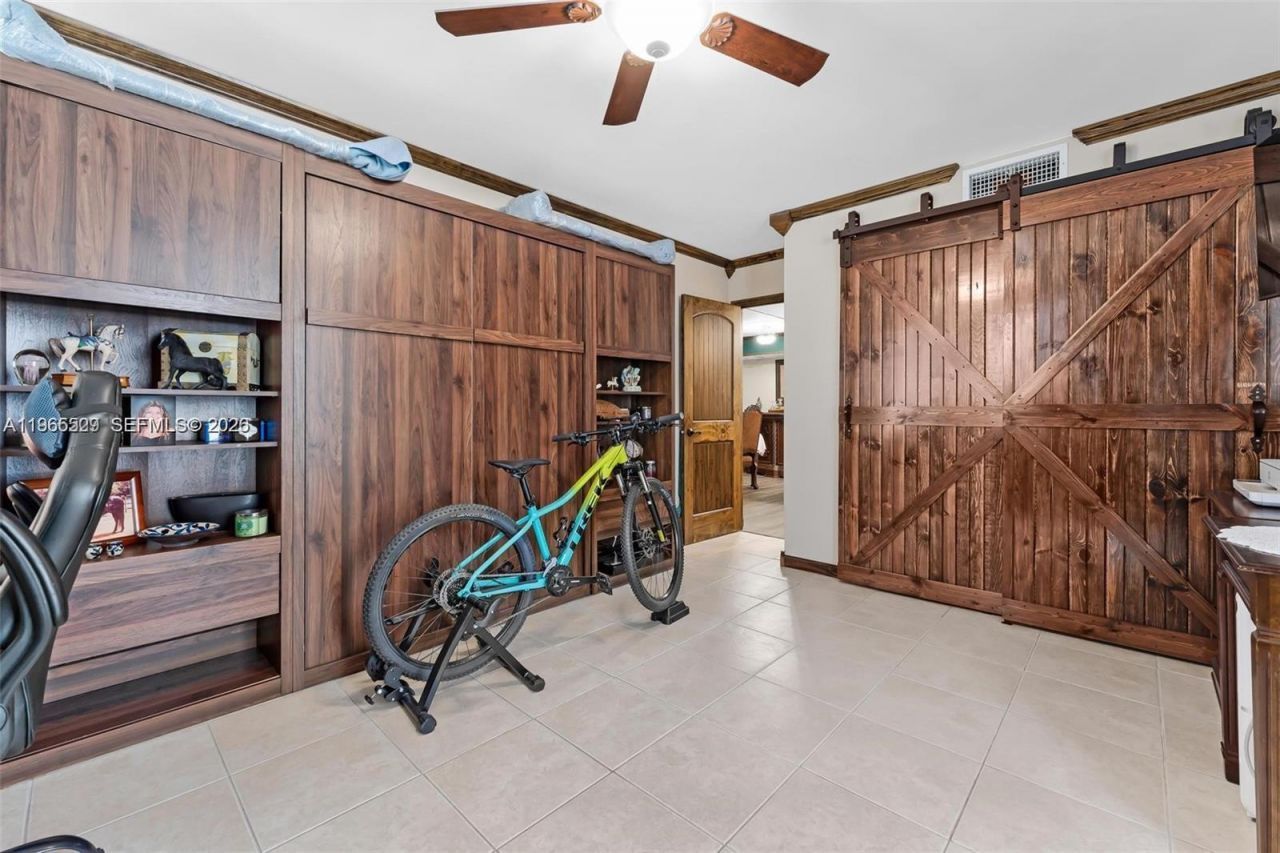 1500 S Ocean Dr , Unit 2G, Hollywood, FL 33019 Photo