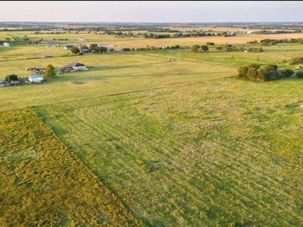 L17 Elm Branch , Elm Mott, TX 76640