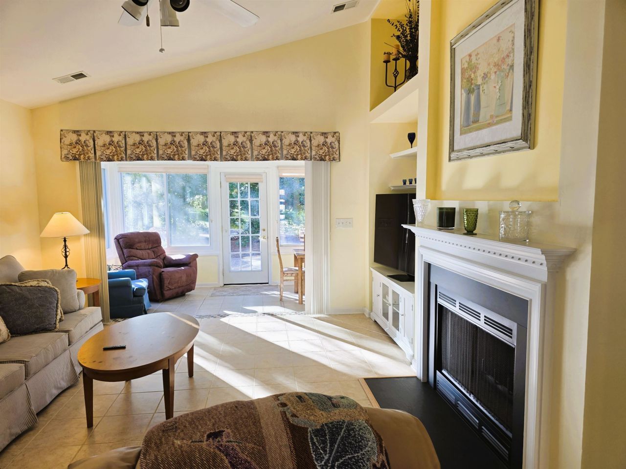 611 Needlerush Ct. Photo 10