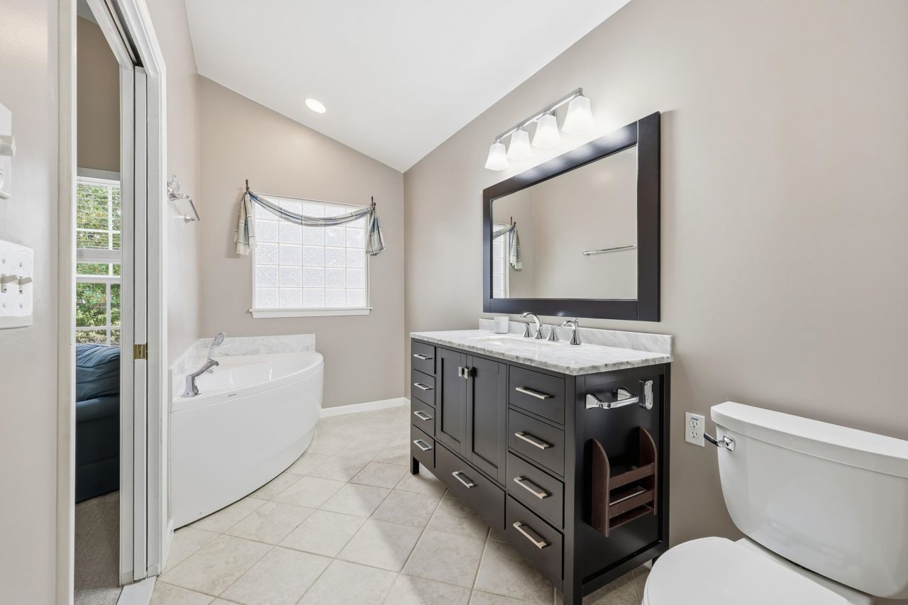 611 Needlerush Ct. Photo 17