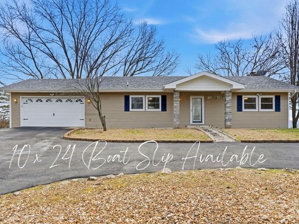 8 Hillcrest Drive, Kimberling City, MO 65686