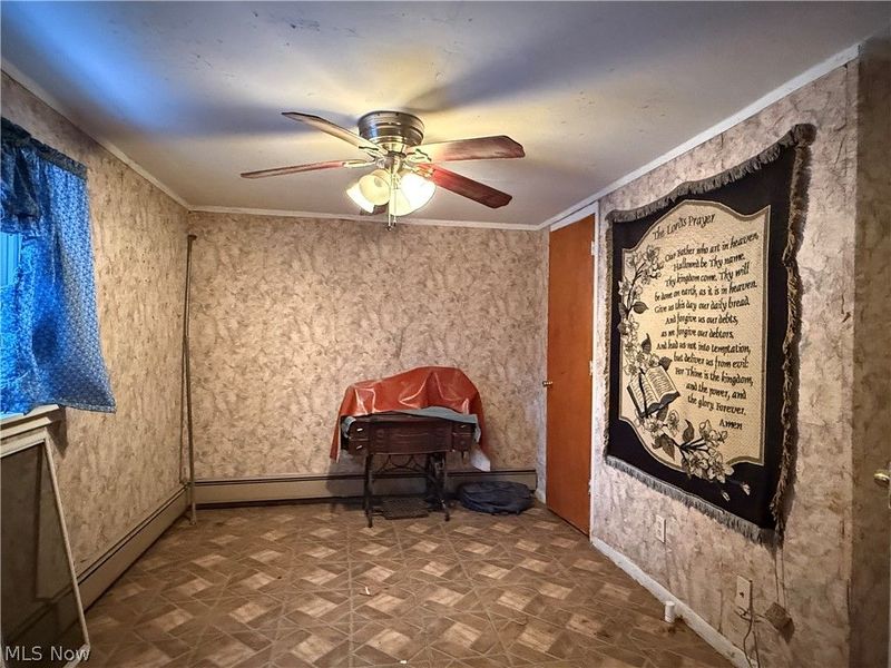 35 Center Street, Leetonia, OH 44431 Photo 8