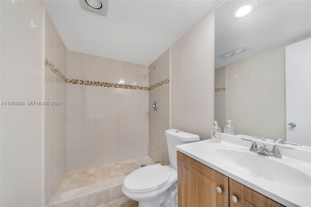 4030 W Palm Aire Dr, Unit 104, Pompano Beach, FL 33069 Photo
