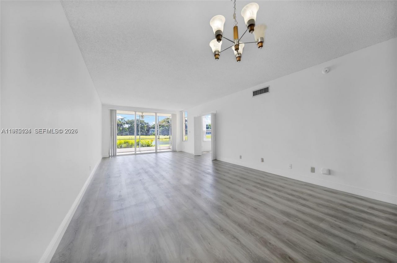 4030 W Palm Aire Dr, Unit 104, Pompano Beach, FL 33069 Photo