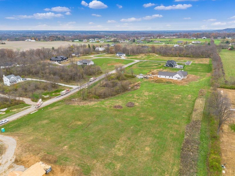 290 Jonathan Trail, Canal Winchester, OH 43110 Photo 3