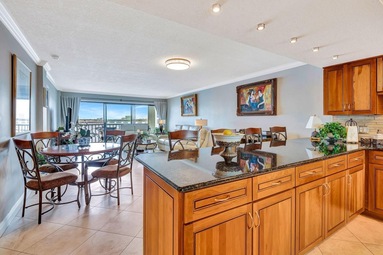 1510 1st Avenue W, Unit 402, Bradenton, FL 34205 Photo