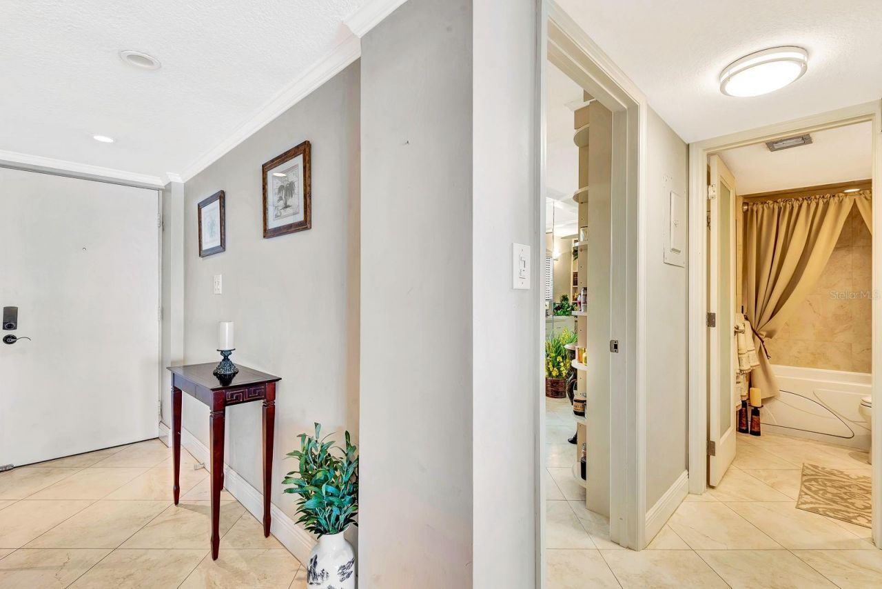 1510 1st Avenue W, Unit 402, Bradenton, FL 34205 Photo