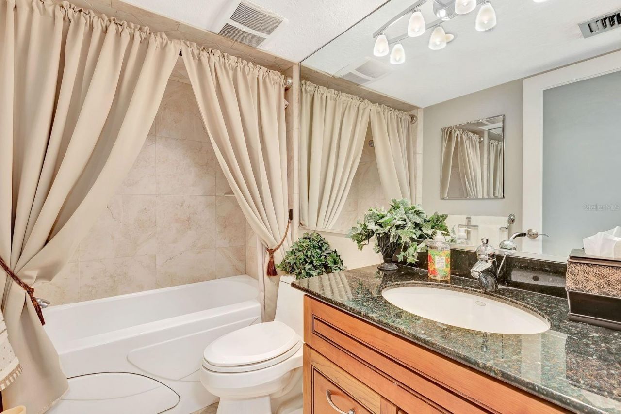 1510 1st Avenue W, Unit 402, Bradenton, FL 34205 Photo