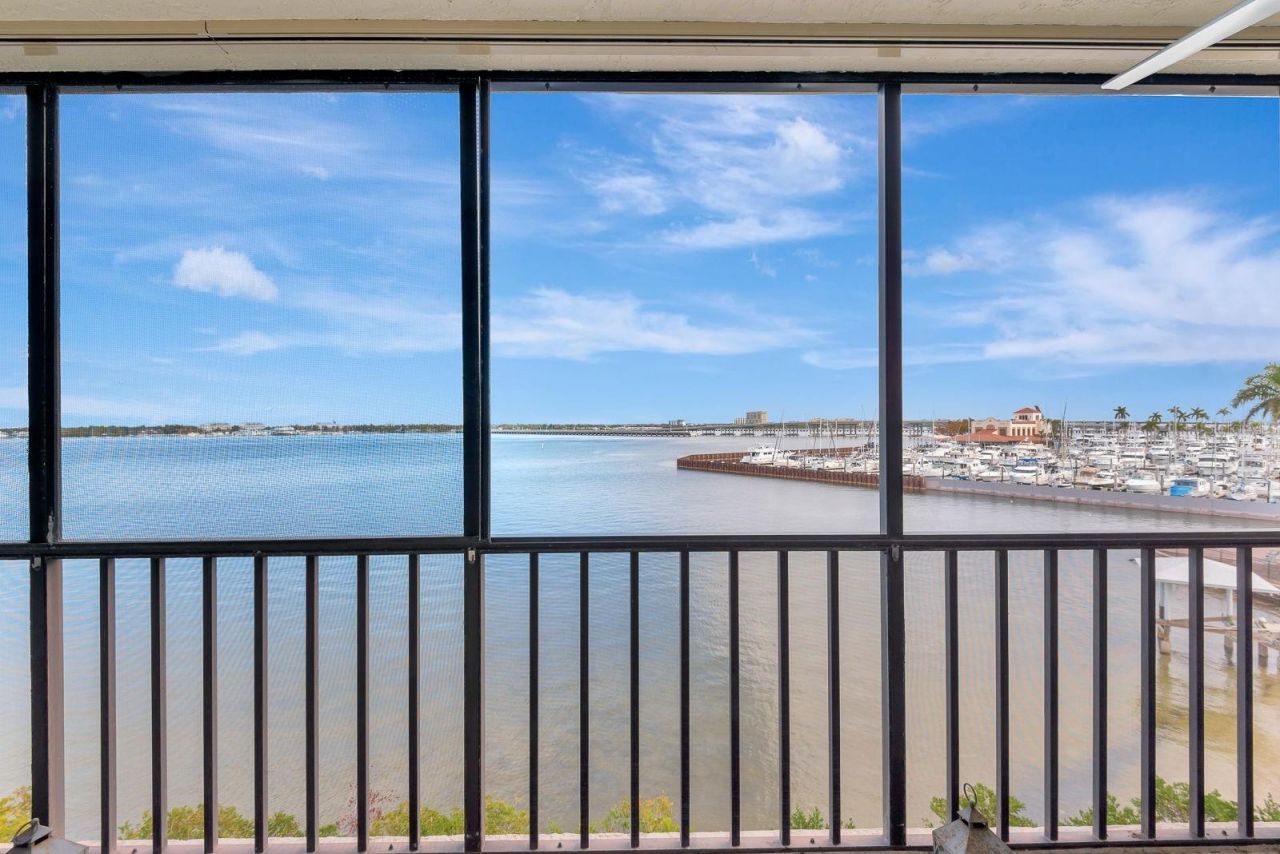 1510 1st Avenue W, Unit 402, Bradenton, FL 34205 Photo