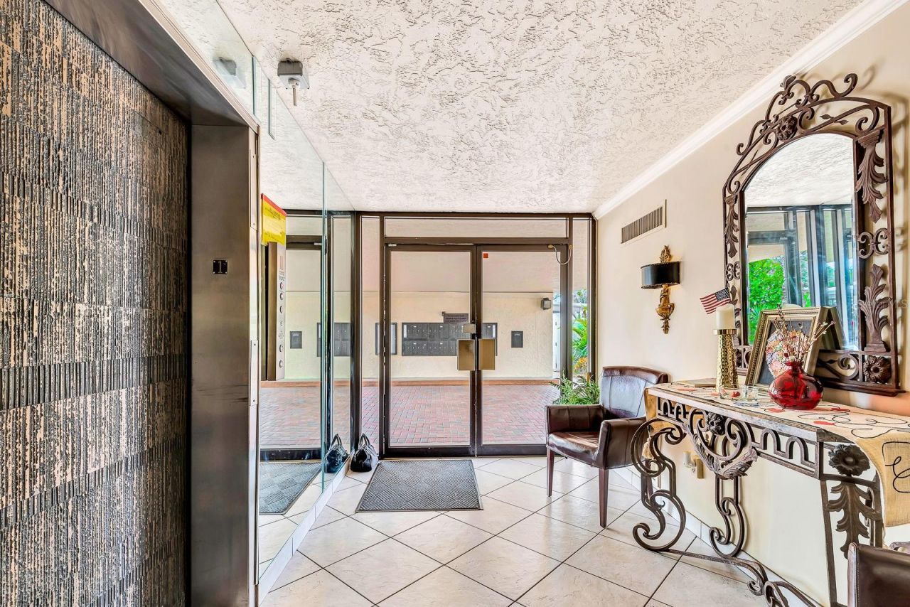 1510 1st Avenue W, Unit 402, Bradenton, FL 34205 Photo