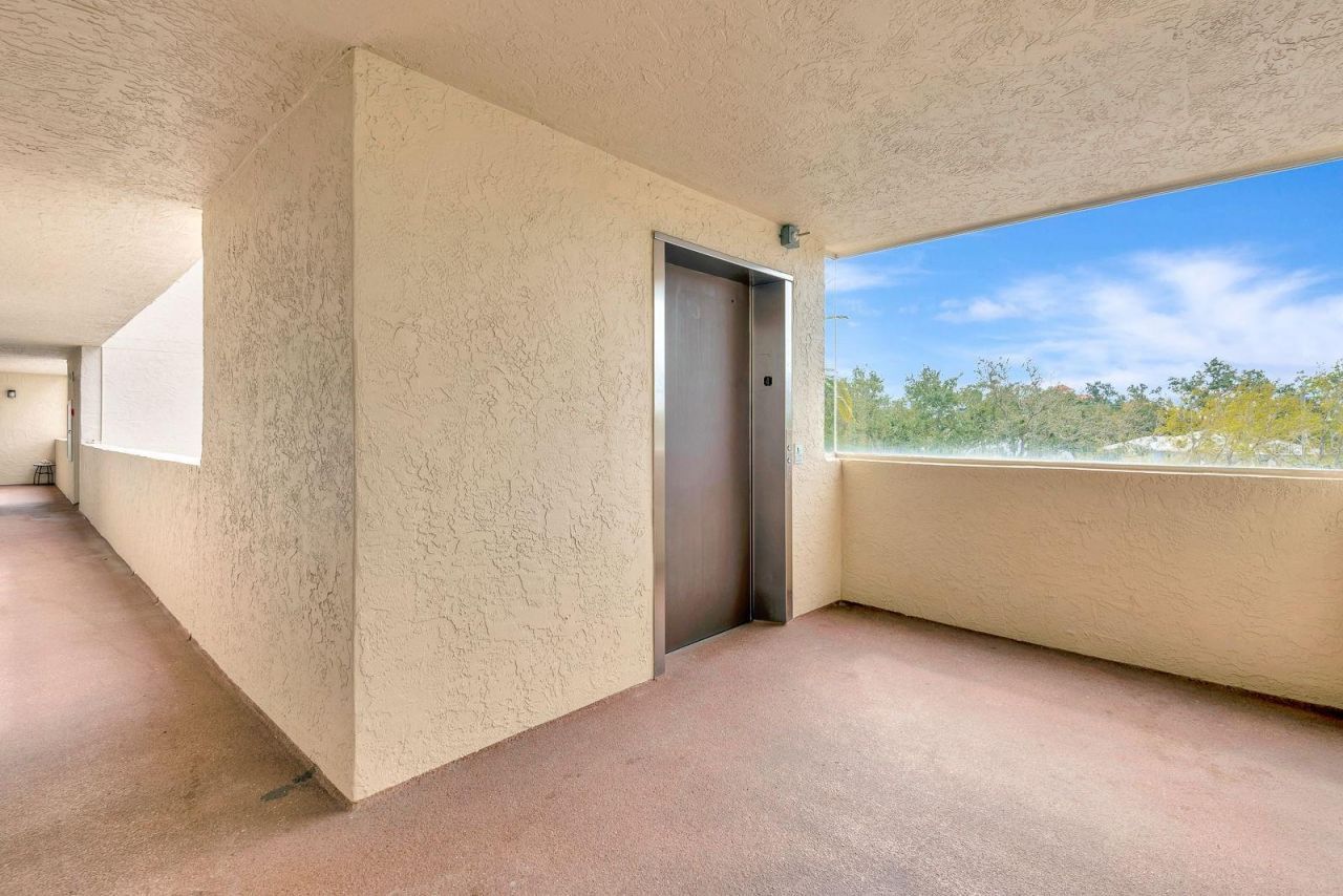 1510 1st Avenue W, Unit 402, Bradenton, FL 34205 Photo