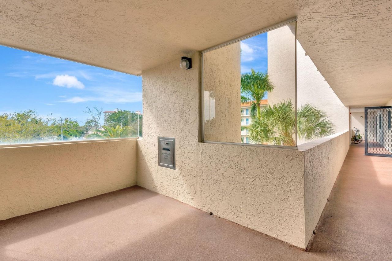 1510 1st Avenue W, Unit 402, Bradenton, FL 34205 Photo