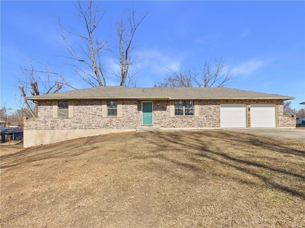 803 E Market Street, Warrensburg, MO 64093