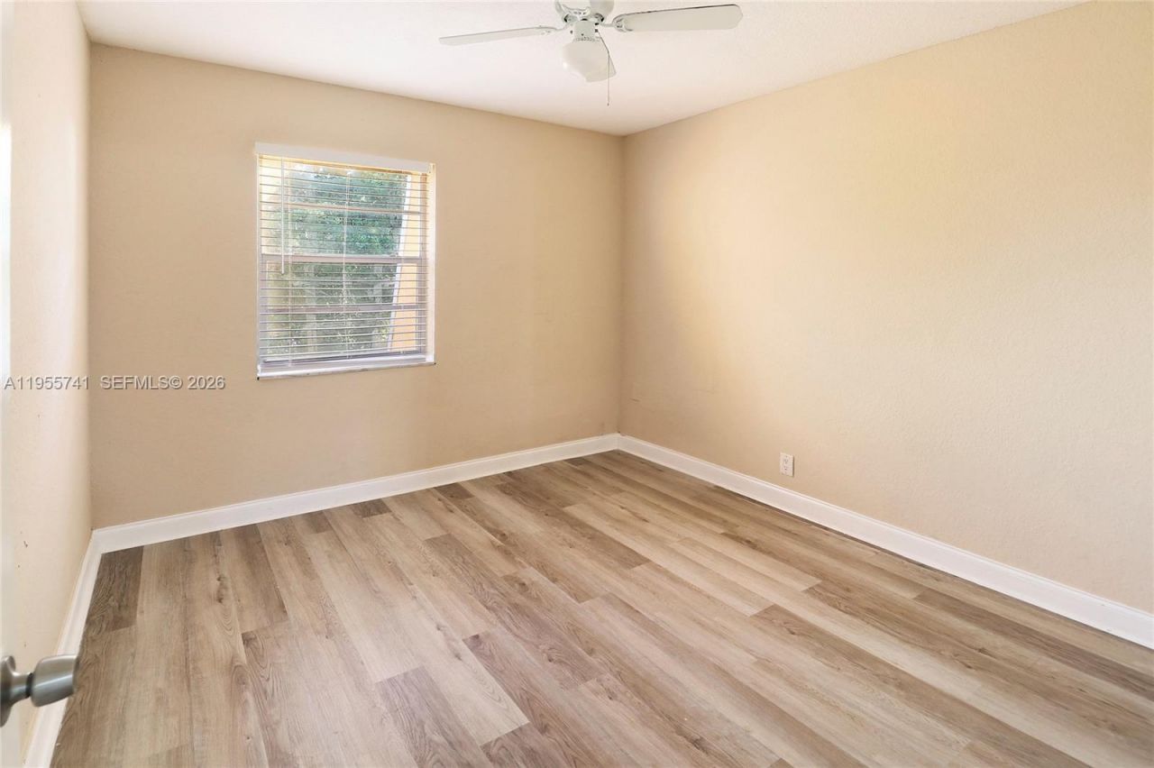 5975 NW 25th Ct, Unit 213, Sunrise, FL 33313 Photo