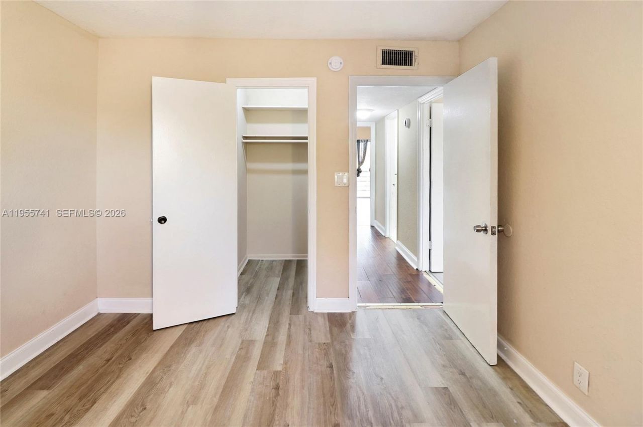 5975 NW 25th Ct, Unit 213, Sunrise, FL 33313 Photo
