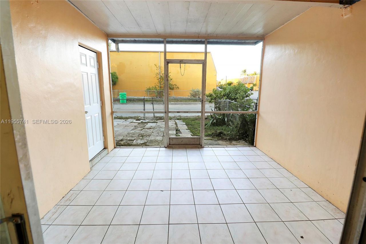 5975 NW 25th Ct, Unit 213, Sunrise, FL 33313 Photo