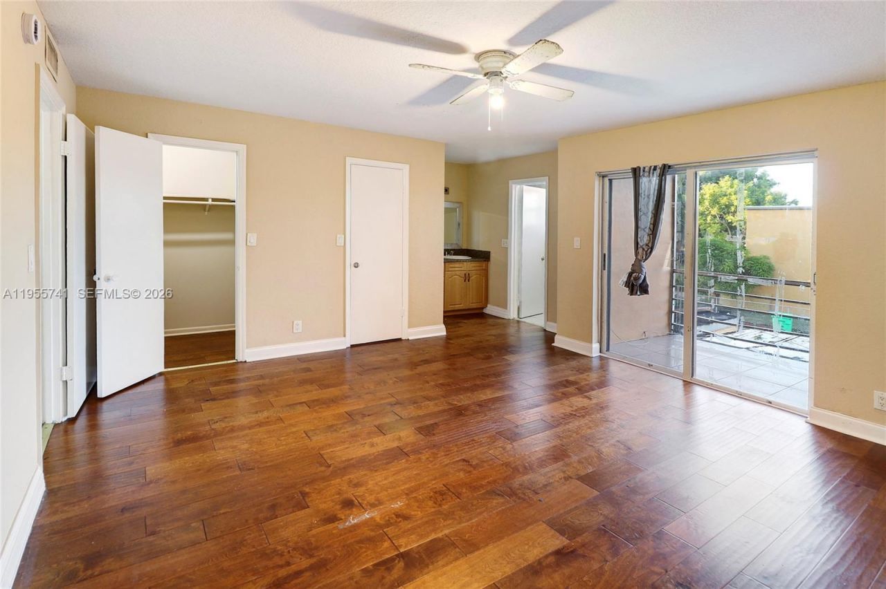 5975 NW 25th Ct, Unit 213, Sunrise, FL 33313 Photo