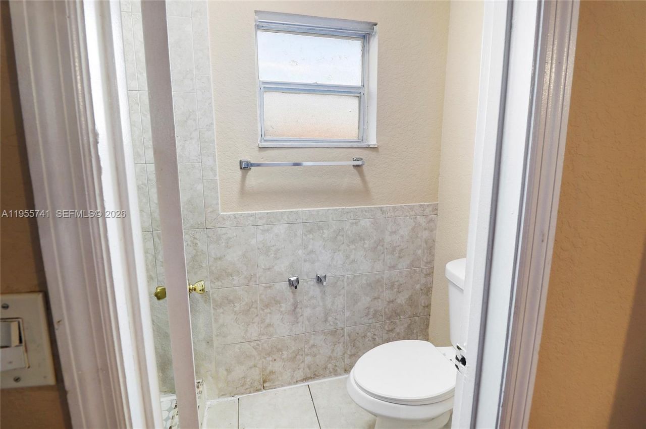 5975 NW 25th Ct, Unit 213, Sunrise, FL 33313 Photo